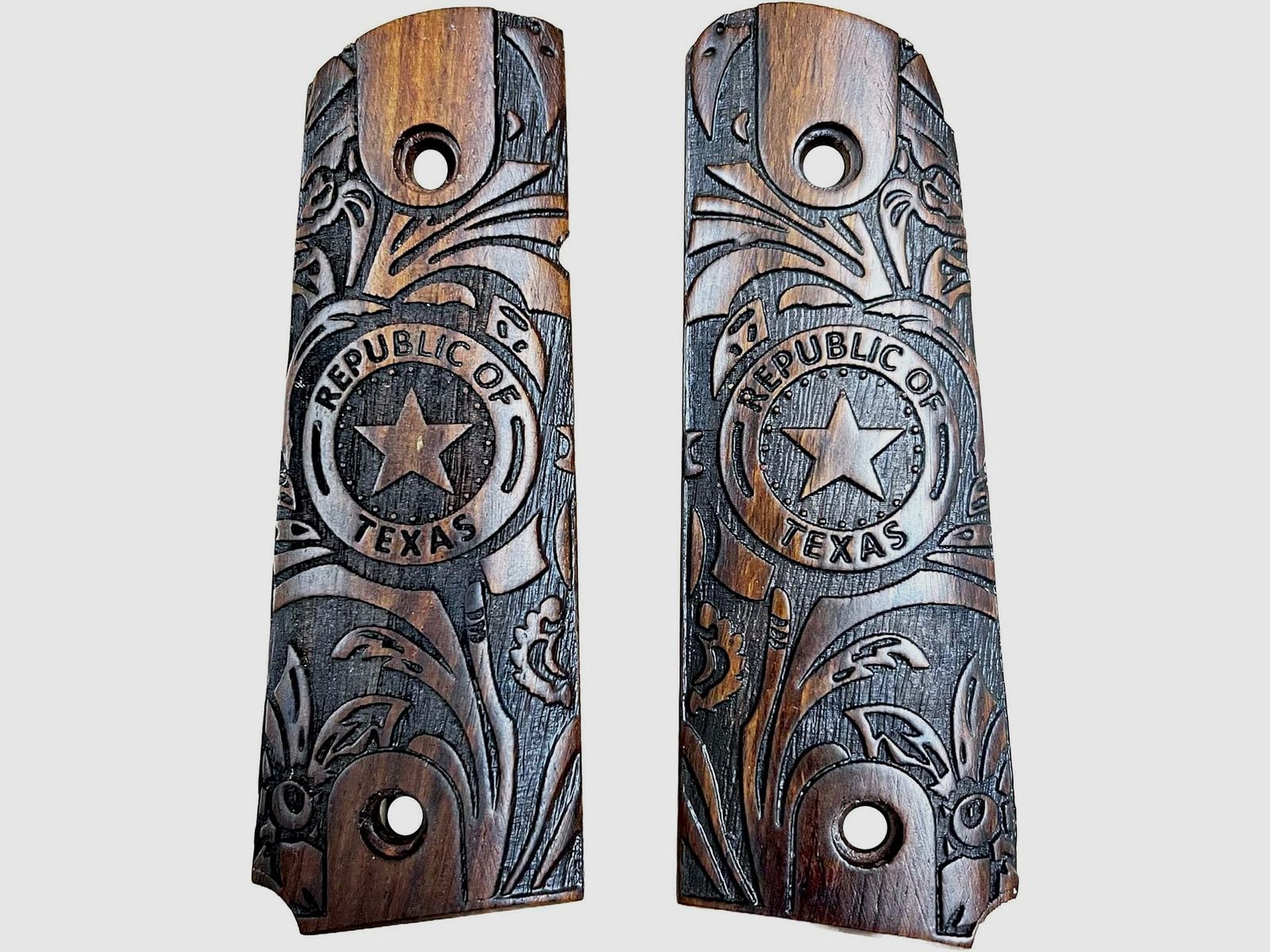 Grip panels of the Cold 1911 or ME Sport 1911