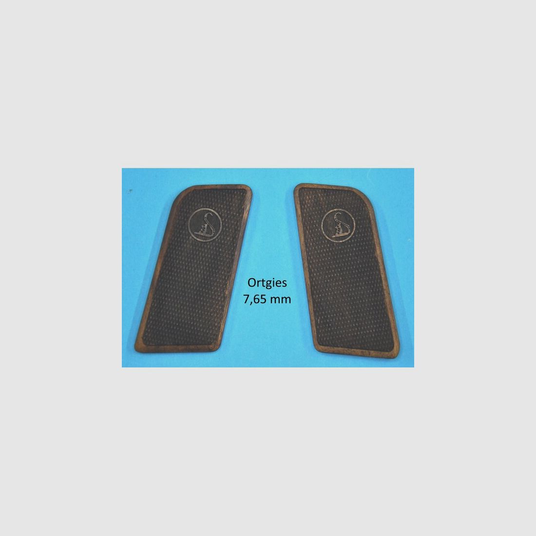 Nussbaum-Griffschalen für Pistole Ortgies im Cal. 7,65 mm