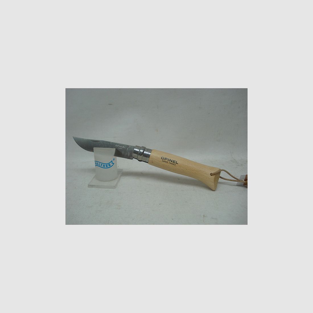 Couteau No 08, poignée en hêtre - Lame : 8,5 cm, inoxydable