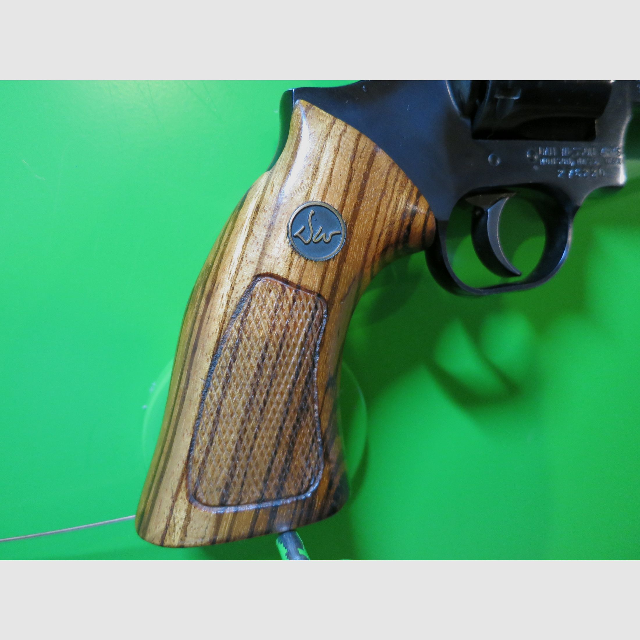  Revolver Dan Wesson Model 15 .357 Magnum, "Monson", Pistol Pak, 2,5"/4"/6"/8" Läufe   #63-