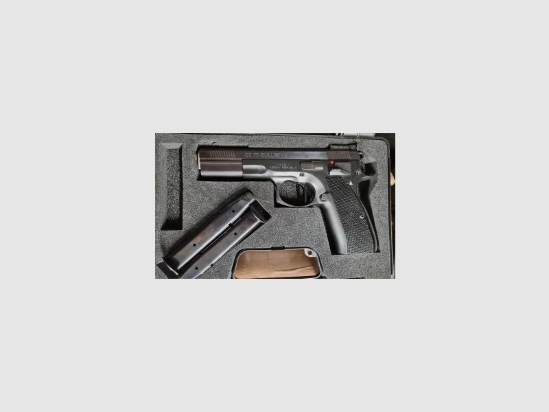 CZ Douanes USA CZ75 Bullseye 9mm Luger