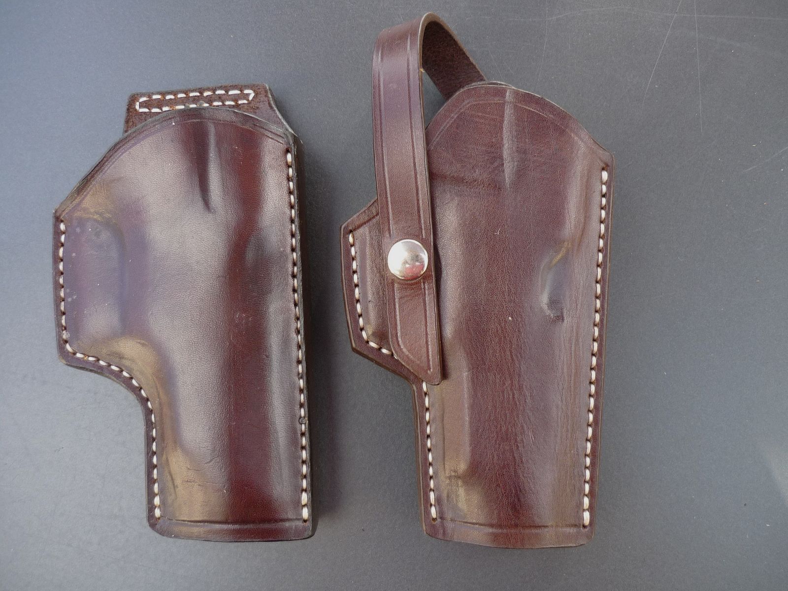 HKDesign Holster Art. Nr. 005  ,Schnellziehholster mit eingenähter Teflonkornschiene  1 x  SIG 220 1 x ?  -  Rechtshänder -
