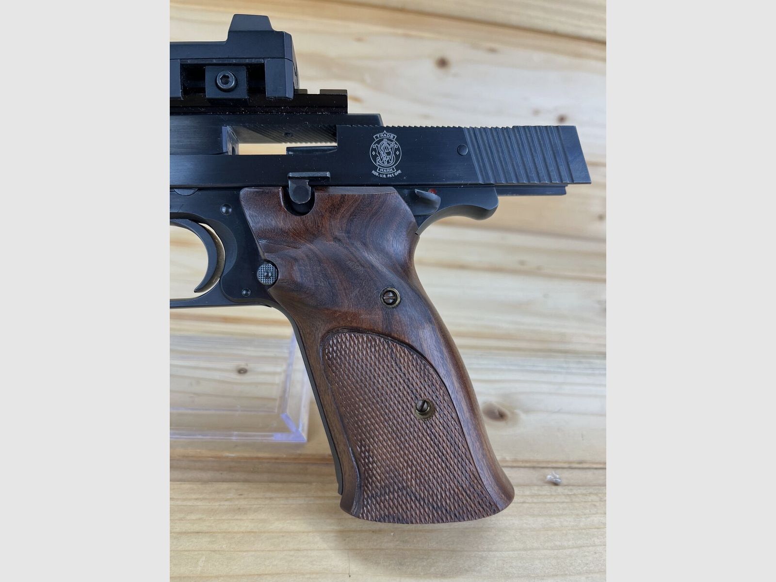 Smith & Wesson Mod. 41 KK-pistool met rood punt & vaste open vizier .22lr
