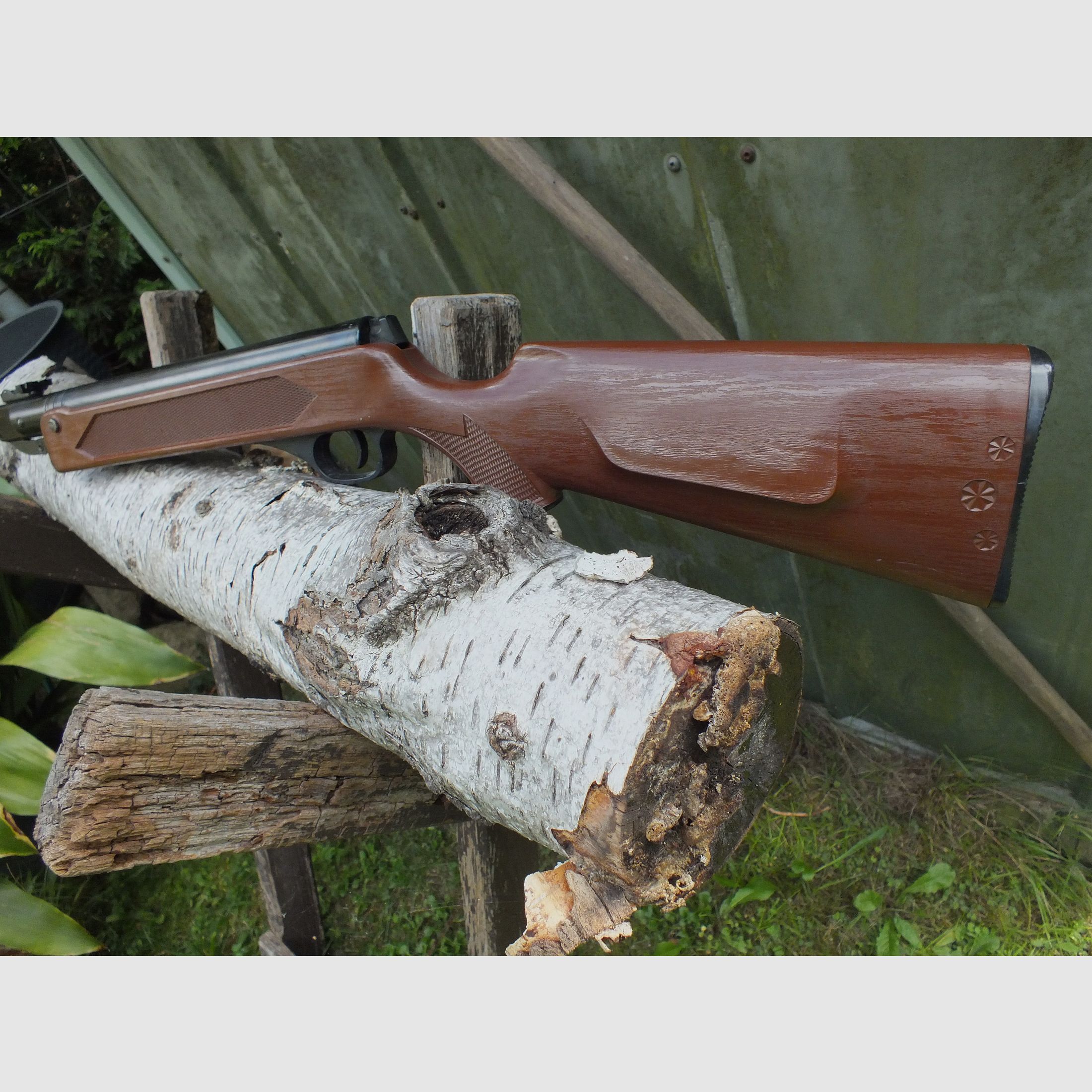 Air rifle Haenel 304 brown with grain. For collectors