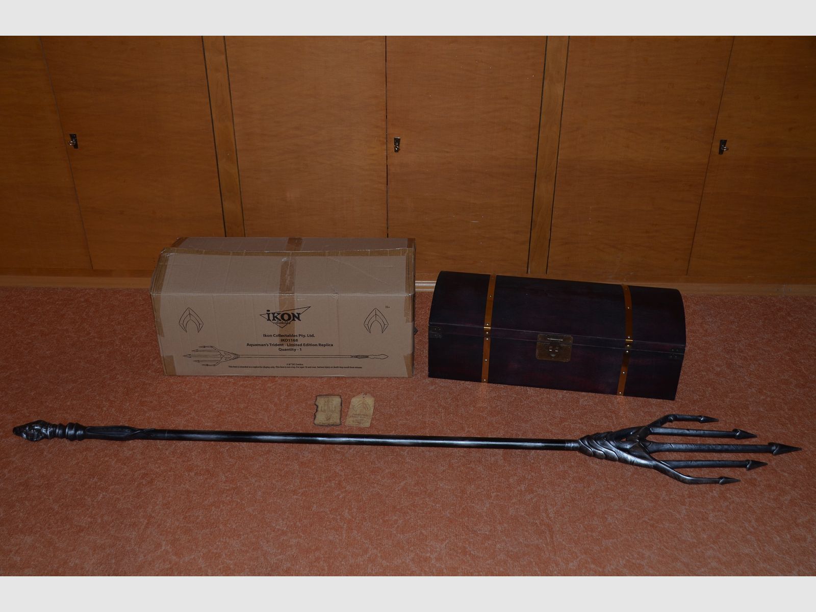 Aquaman Trident, trident, Ikon Collectables, Limited Edition replica