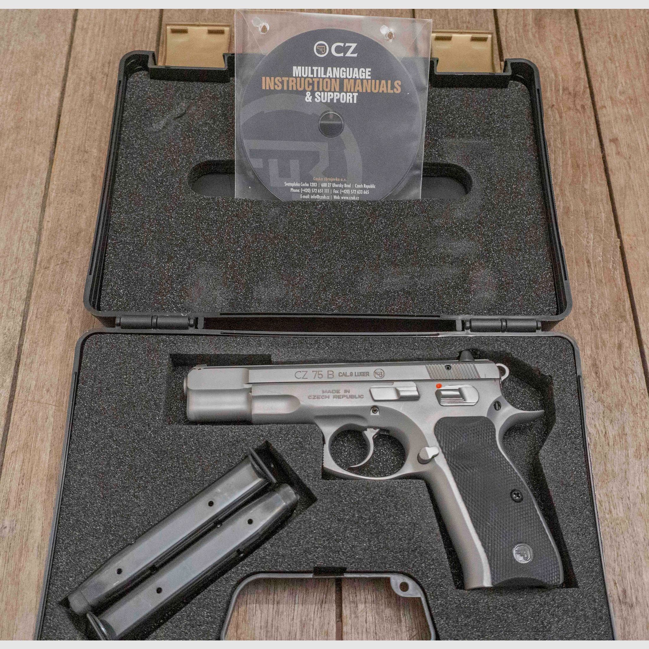 Pistool CZ 75B zilver kal. 9mm Para