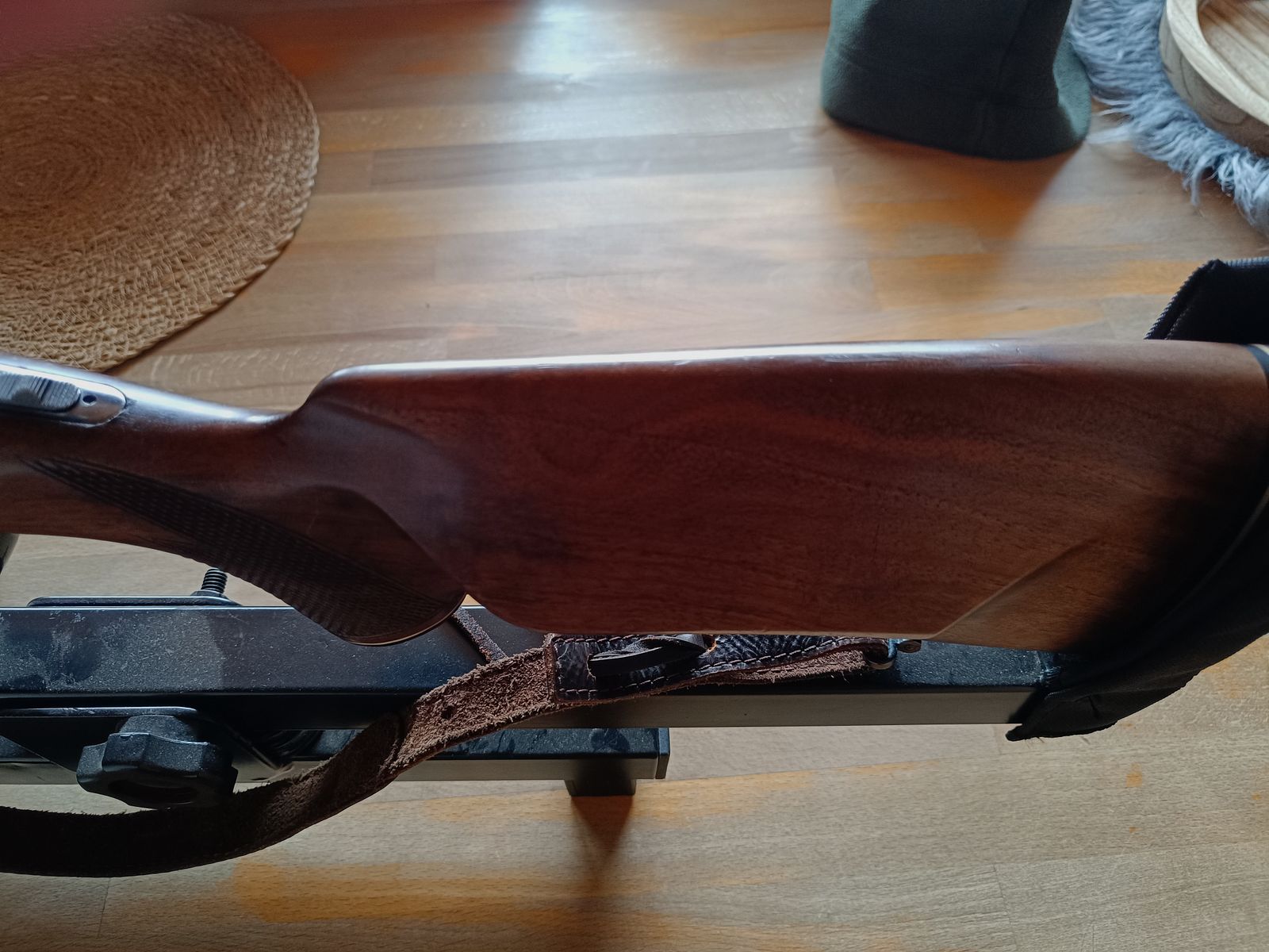 Rifle repetidora Mossberg Patriot y Voere Kufstein (VHB)