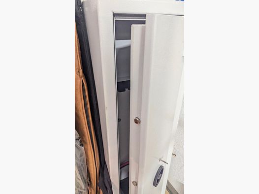 Waffenschrank Doppelbartschloss Klasse 0 Bj 2021