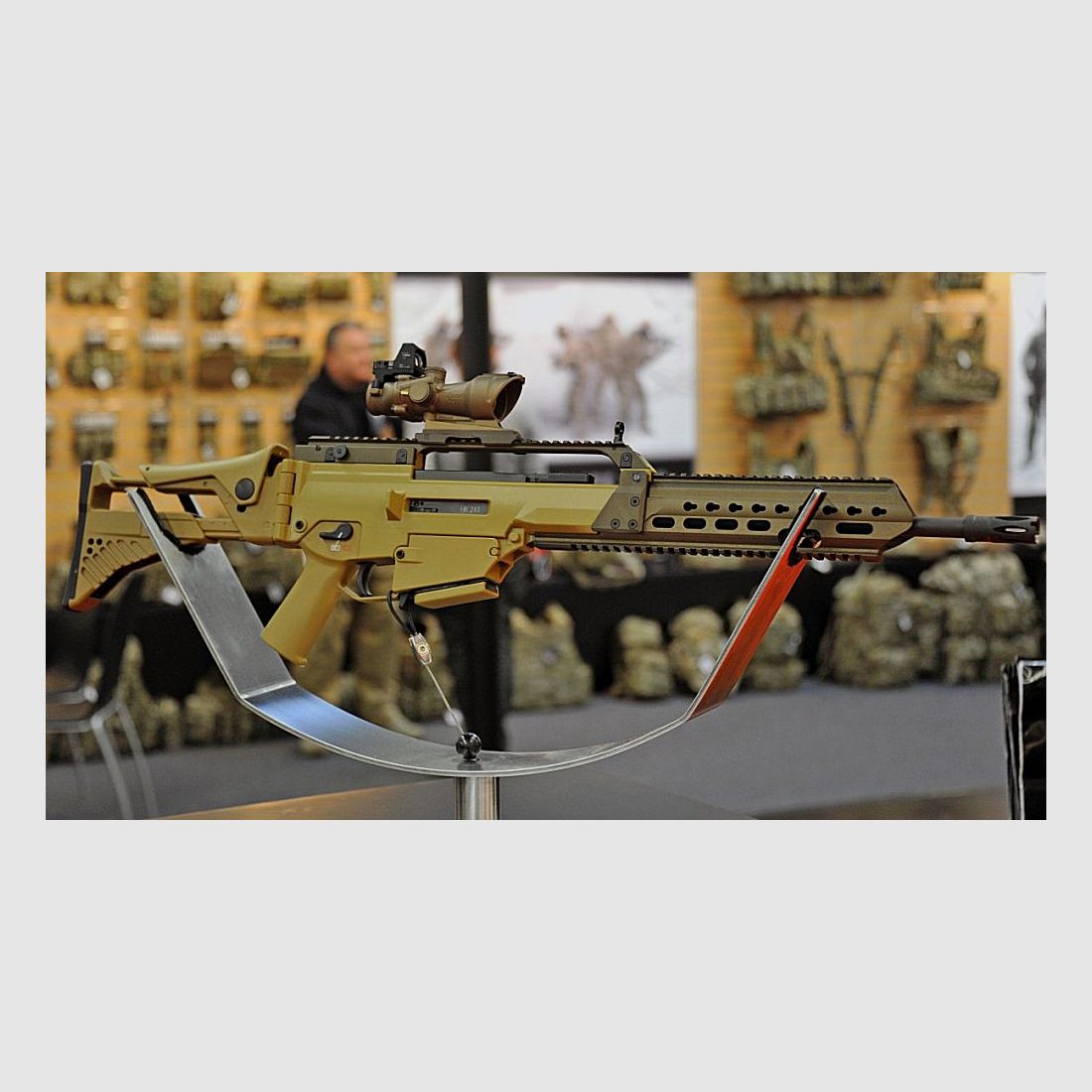 HECKLER & KOCH Selbstladebüchse Mod. HK243 S TAR 'SAND' .223Rem