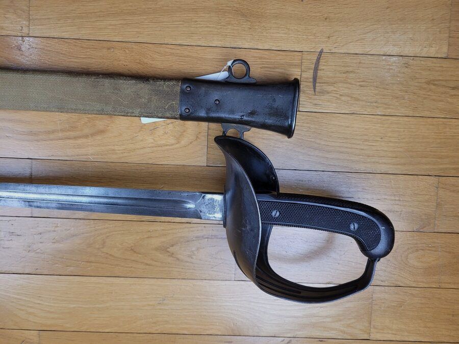 Schöner US-Kavalleriesäbel Modell 1913, genannt „Patton“ – Mit seiner Originalscheide – 1. WK – sehr guter Zustand, Bild 9 von 19
