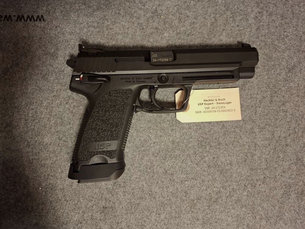 Heckler & Koch USP Expert
