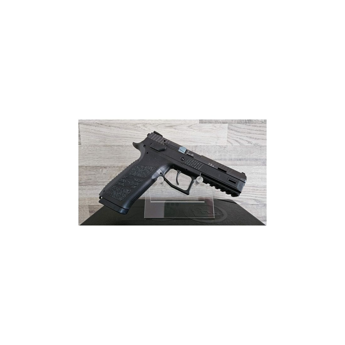 Neuware vom Fachhandel - Pistole CZ P-09 Kal. 9mm Luger + Koffer und 2 Magazine - versandkostenfrei