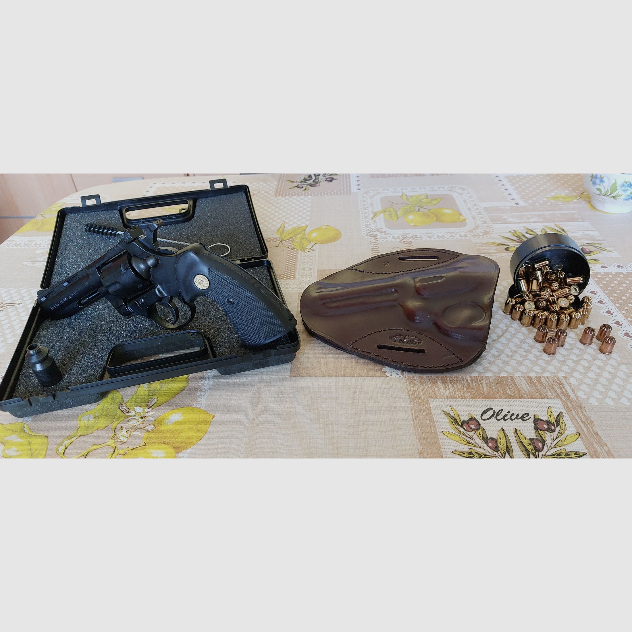 Schreckschussrevolver-Set