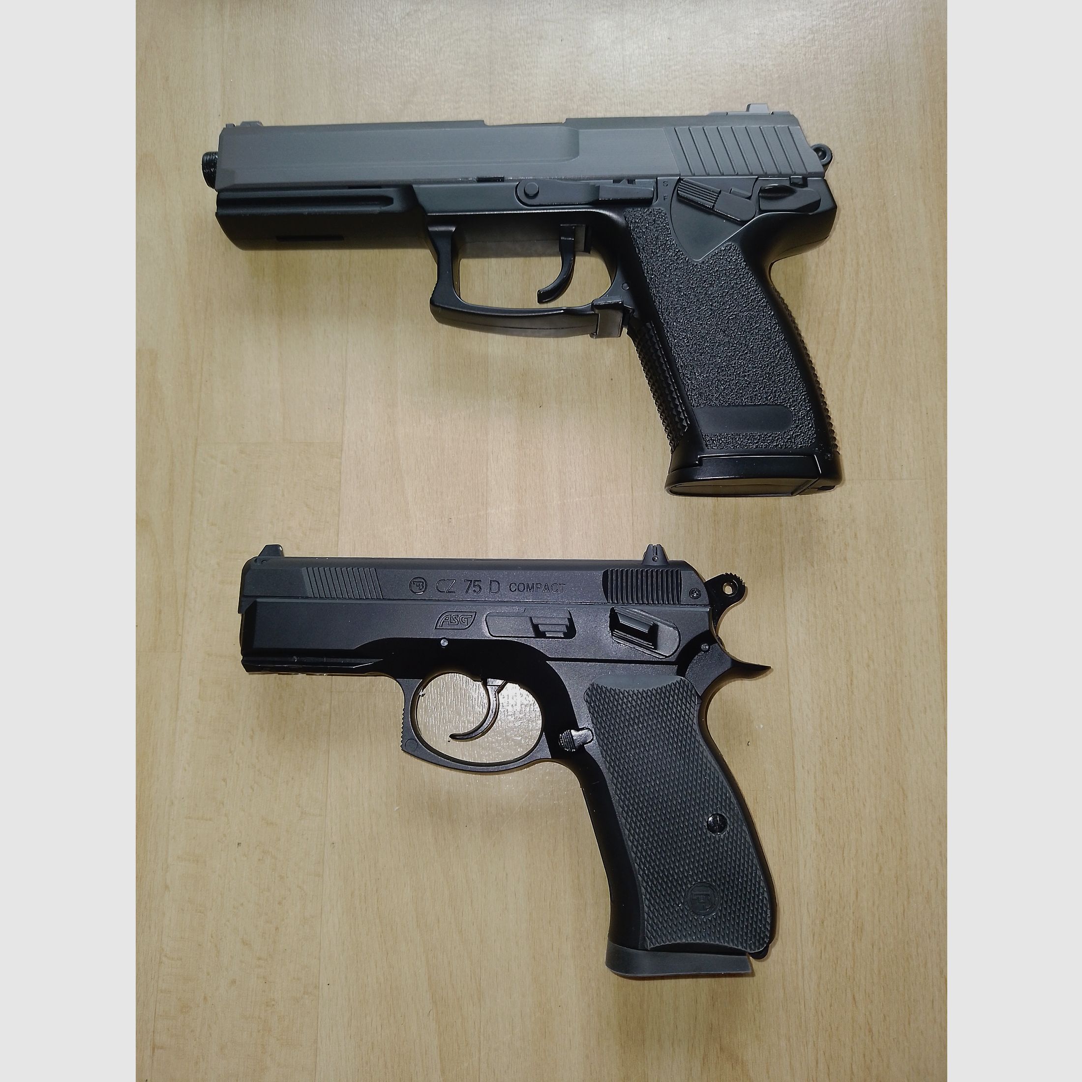 CZ 75 D Compact & DL 60 Socom 