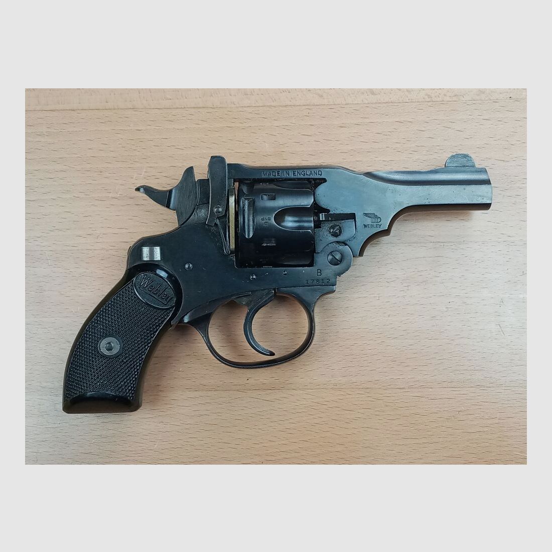 Webley Mark IV