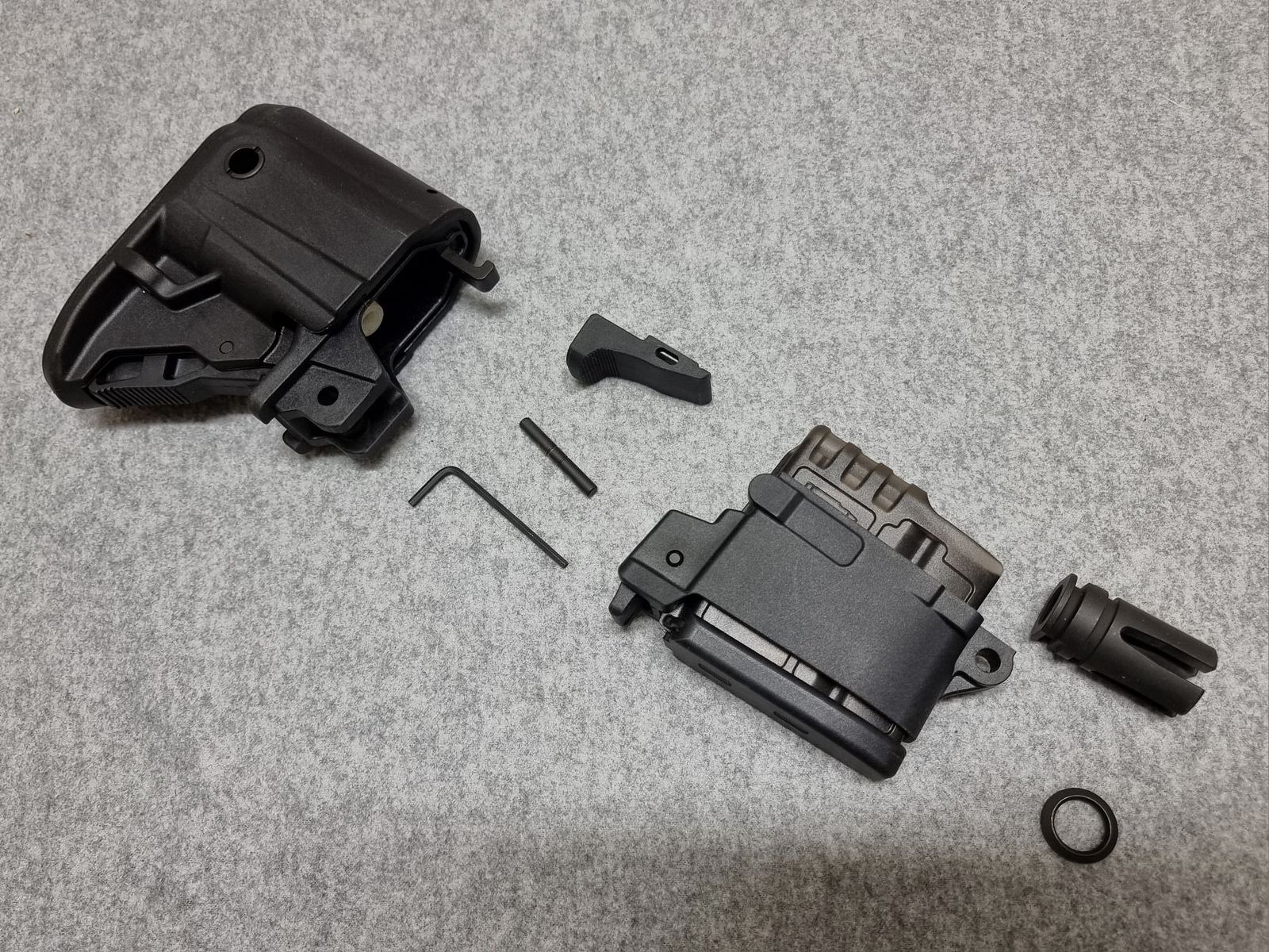 Springfield Hellion (HS VHS-2) - .223 Remington - mit einzigartigem Zubehör - optional B&T Rotex Schalldämpfer 