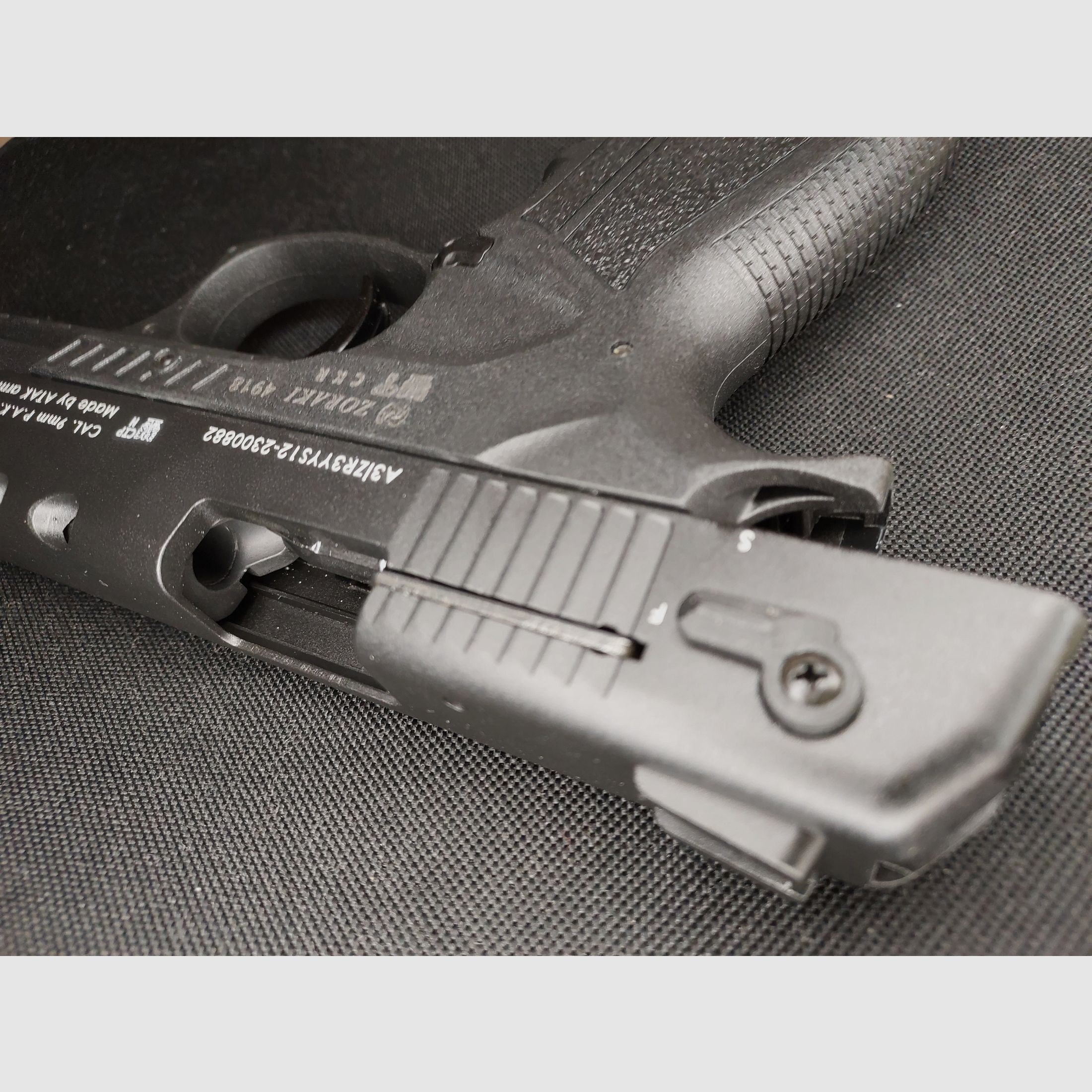 Zoraki 4918 Schreckschuspistole Kal. 9mm P.A.K. (PTB 1110) schwarz - neu!