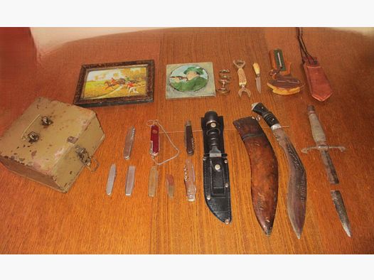 alte Dekoteile, Schweizer Taschenmesser, Jagdbilder, Flaschenöffner, Deko Gewehr, Schwert
