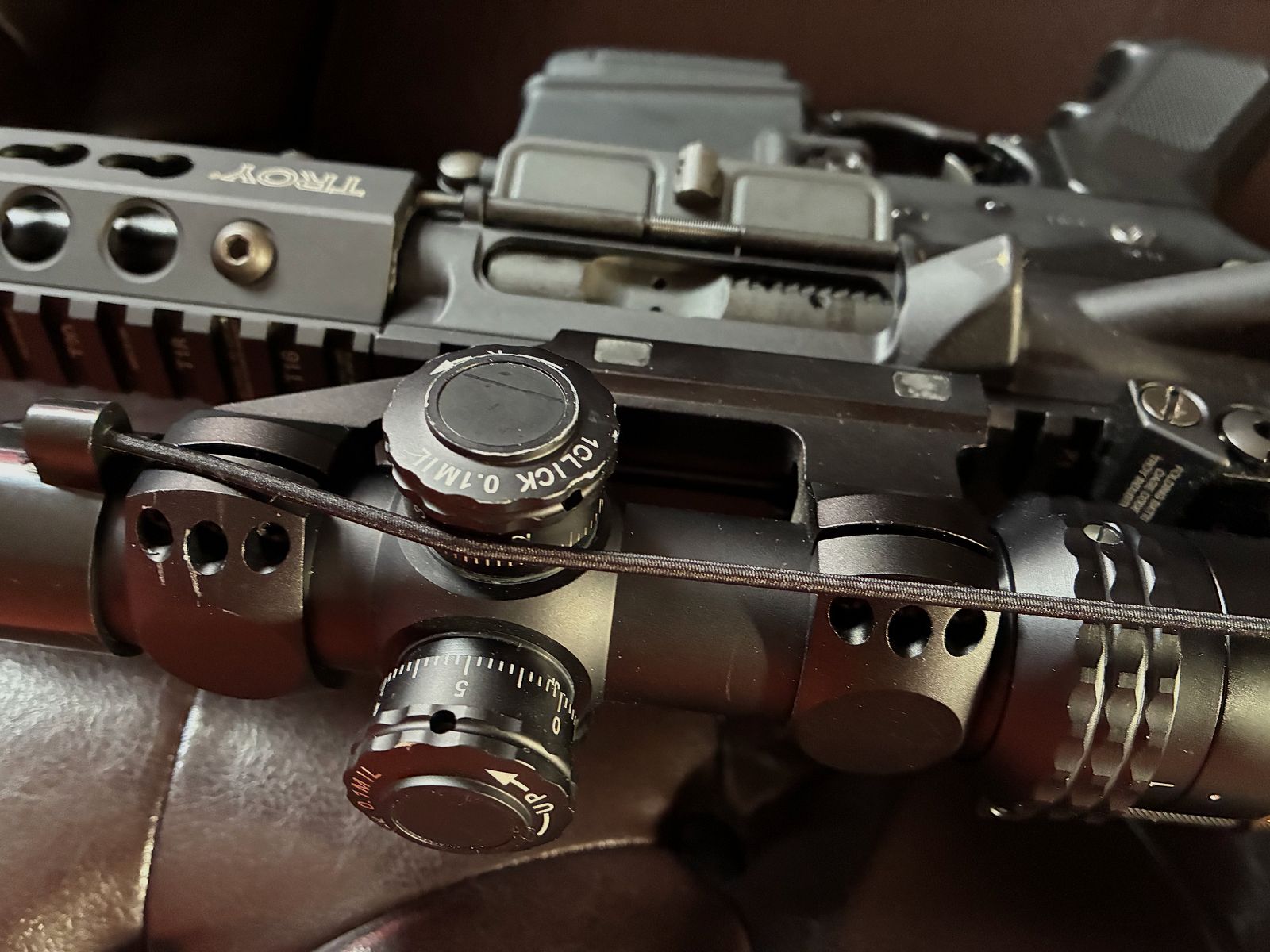 Troy Industries Carbine .223 Rem. incl. AR .300 BLK optic – minder dan 50 schoten!, afbeelding 8 van 8
