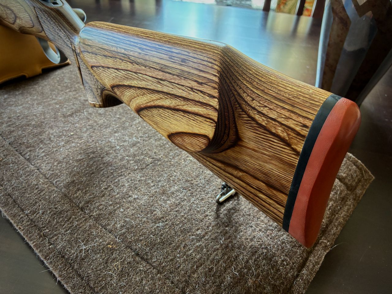 Sako 75 Varmint Laminated Stainless im Kaliber .308 Winchester mit Zeiss Duralyt 3–12x50