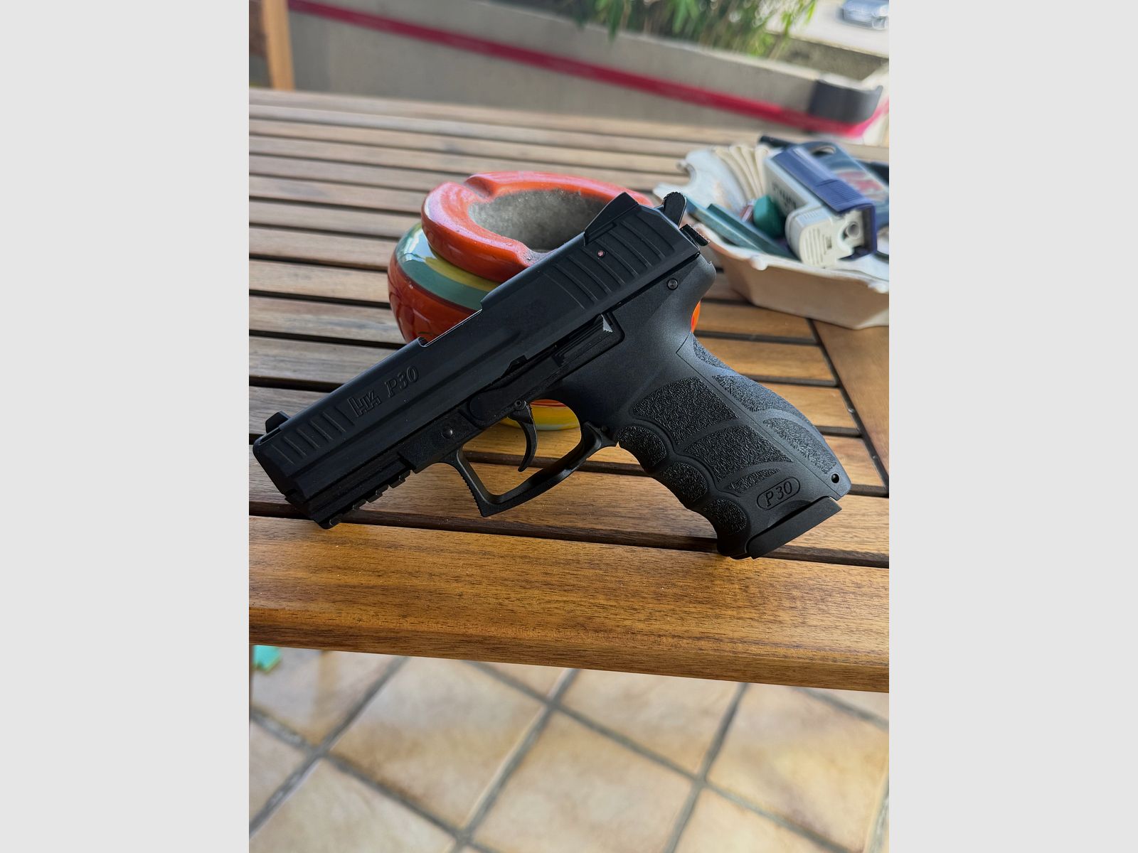 Heckler&Koch P30 pistolet alarmowy