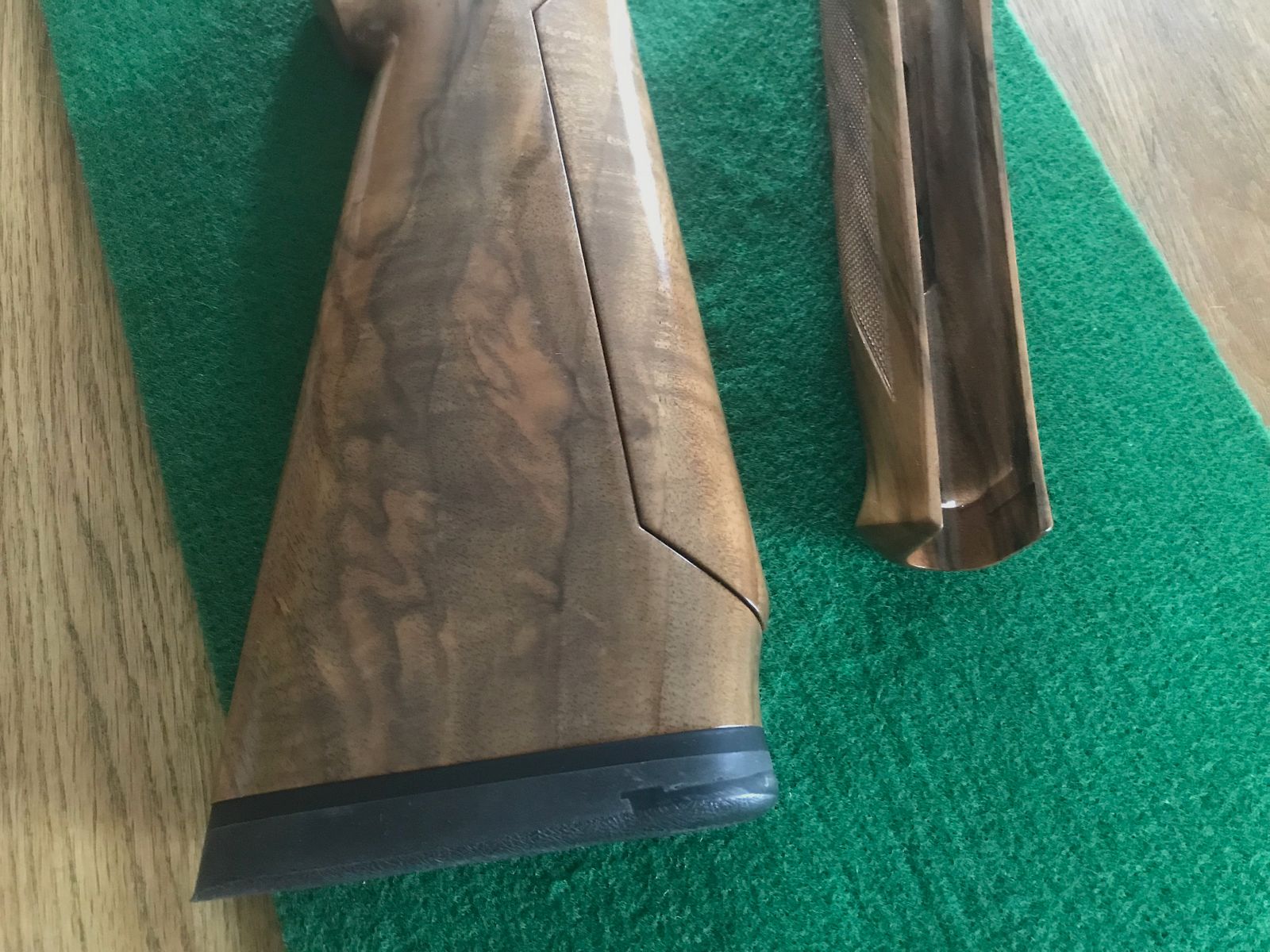 Krieghoff K80 Sporting Schaftset für Vorder- und Hinterschaft mit verstellbarer Schaftbacke 
