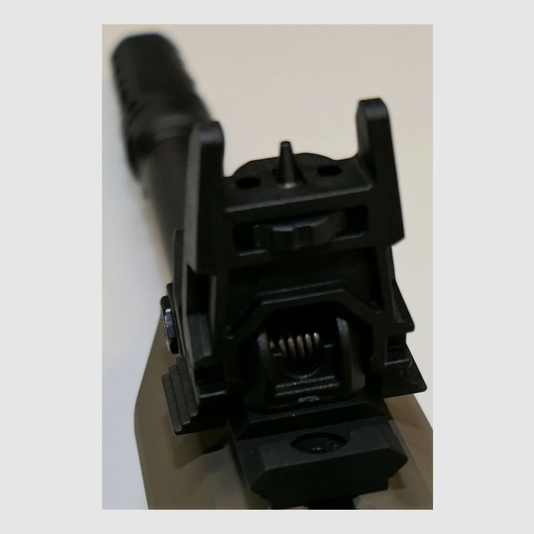 GWMH Samopowtarzalna broń GWMH SPC-SPORTER A4 17" (SZWISSKA PISTOLETOWA KARABINA) FDE Kal.9x19 AR15 Magazynek Glock