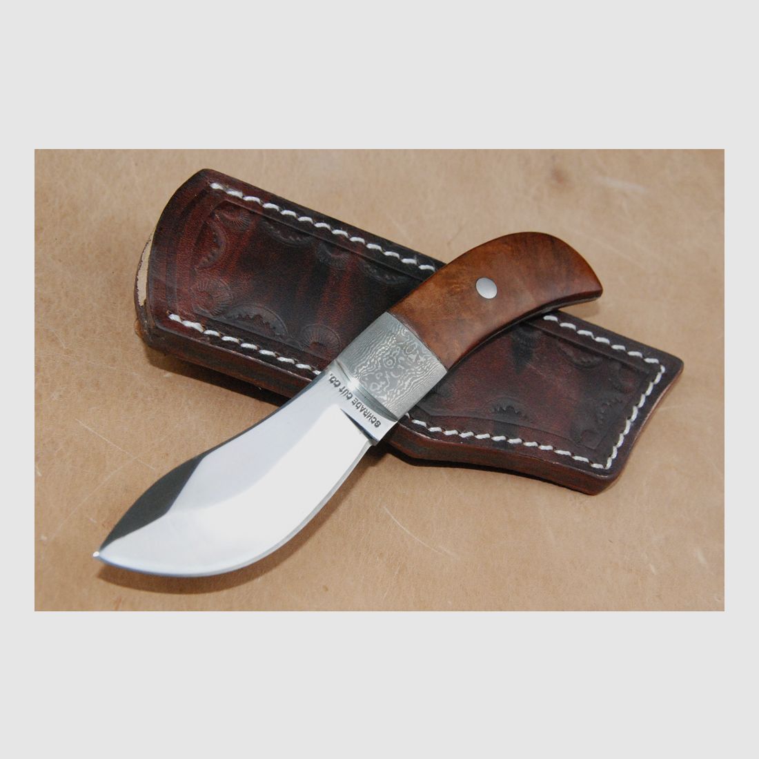 Schrade Messer 63-lag. Damast-Backen mit Lederscheide