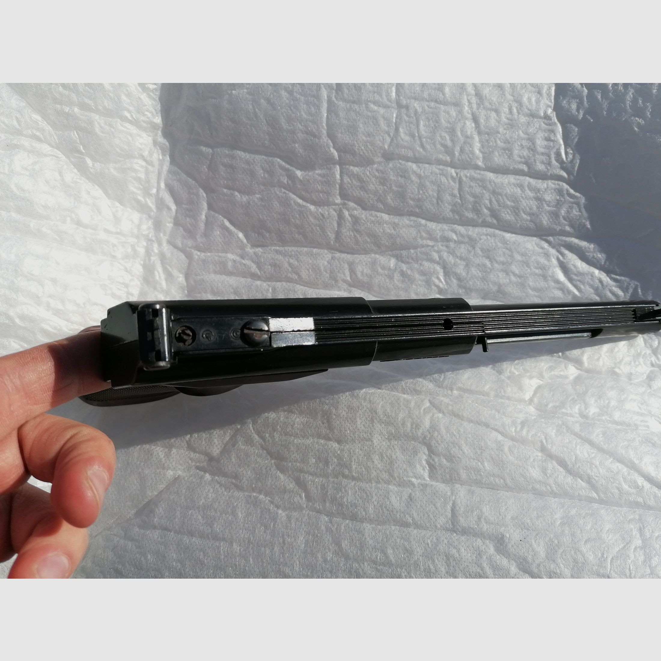 Pistola CO2 Crossman Modelo 454 4,5mm
