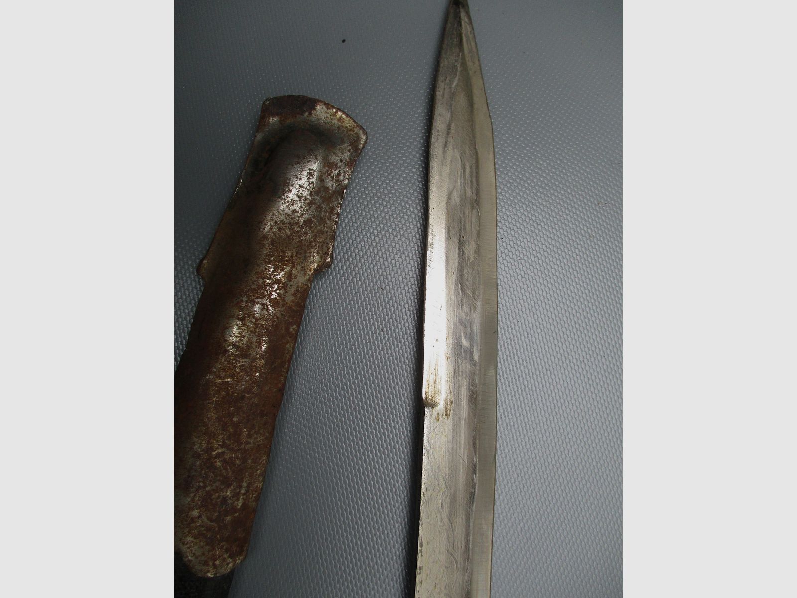 Indian saber / sword with wooden scabbard