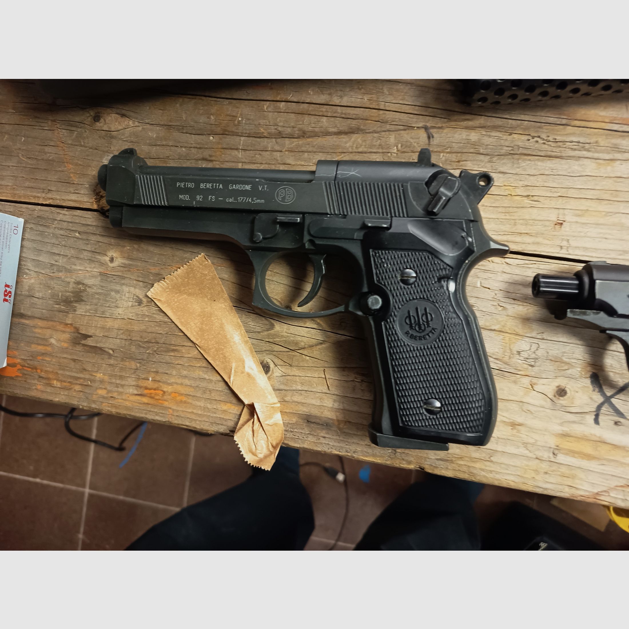 Bundle of airsoft 1 rifle 4 pistols with ammunition and gas cartridges