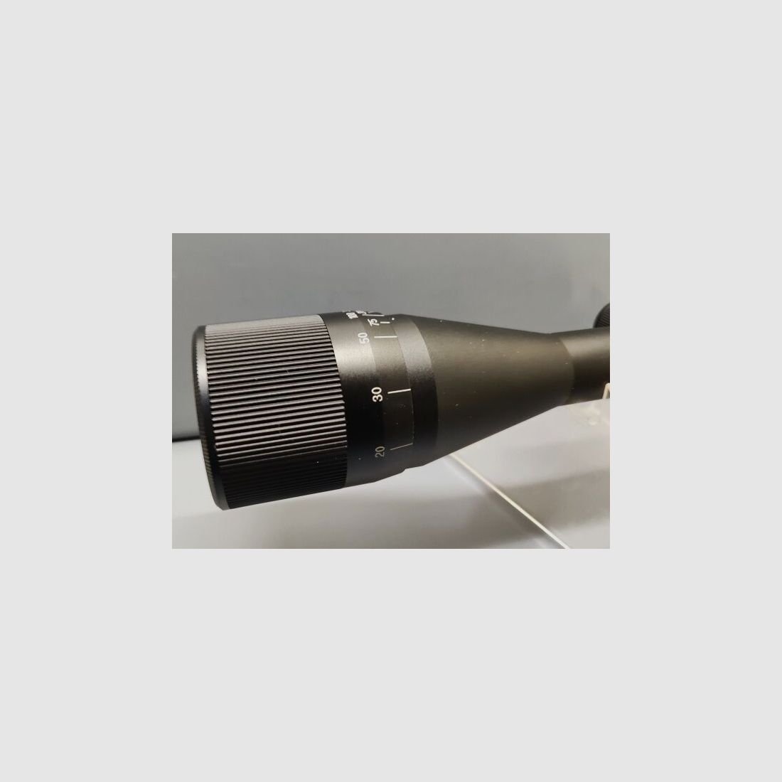 Focus	 3-9x40AO