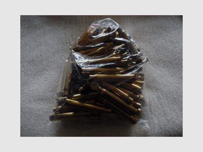 Blaser BBF 700 z zestawem matryc RCBS
