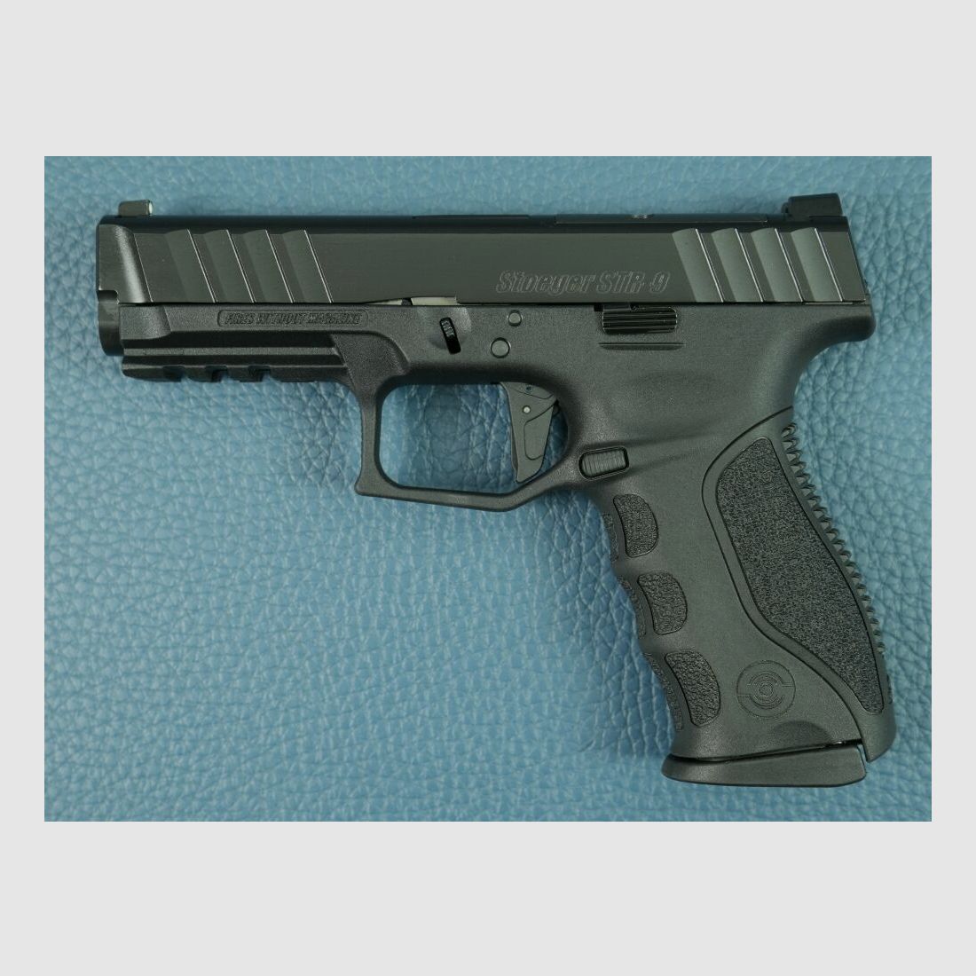 Stoeger STR-9 (RED-DOT) 9mmLuger