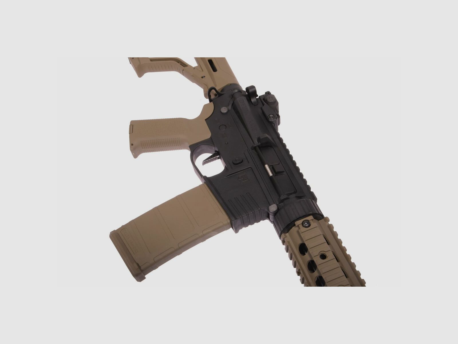 AR15 SilentOps 7 Zoll CHARLIE EAGLE ETU Tan/Schwarz S-AEG Softair Gewehr Frei ab 18 Jahren | Delta Armory