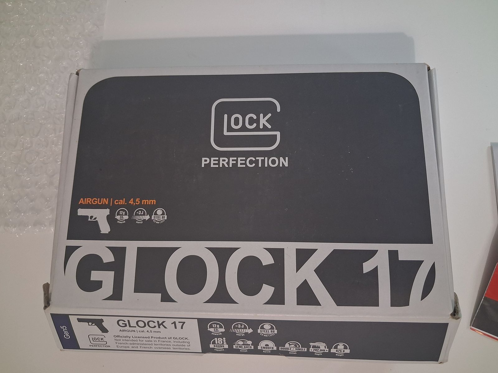 Glock 17 Gen5 CO2 Airgun 4.5 mm BB – Blowback