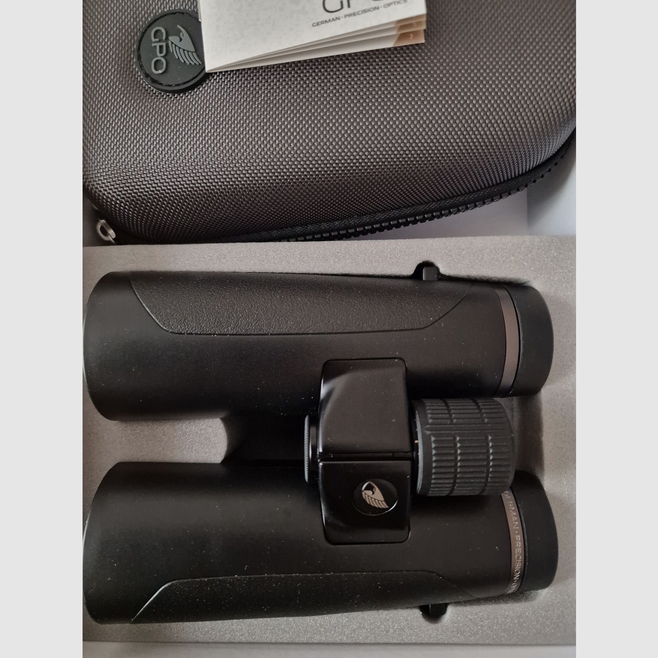 GPO Passion HD 8x42 