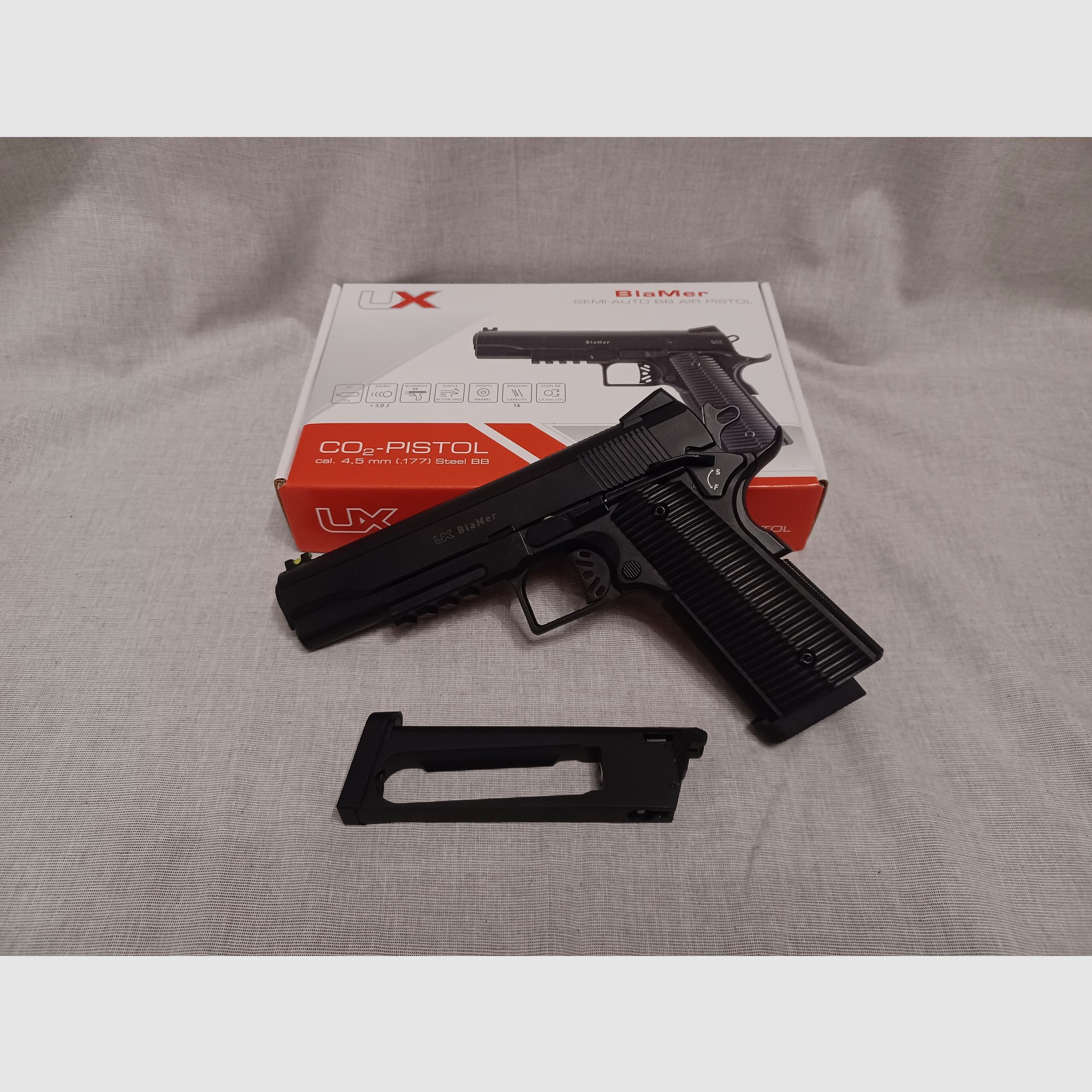 Umarex BlaMer / 4,5 mm BB / BlowBack / CO2 / Pistole / OVP (69).