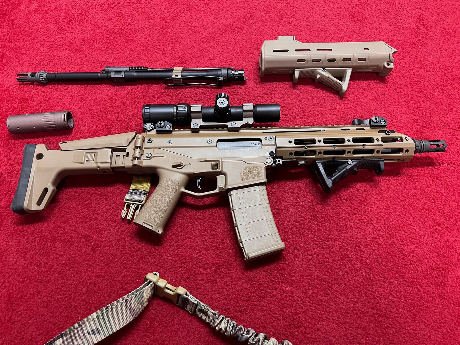 Wei-ETech MSK Masada Open Bolt GBB 6mm BB w kolorze Tan z akcesoriami i systemem wymiany