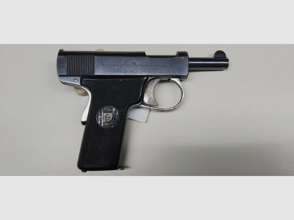 Harrington & Richardson Arms Co Zelfladend
