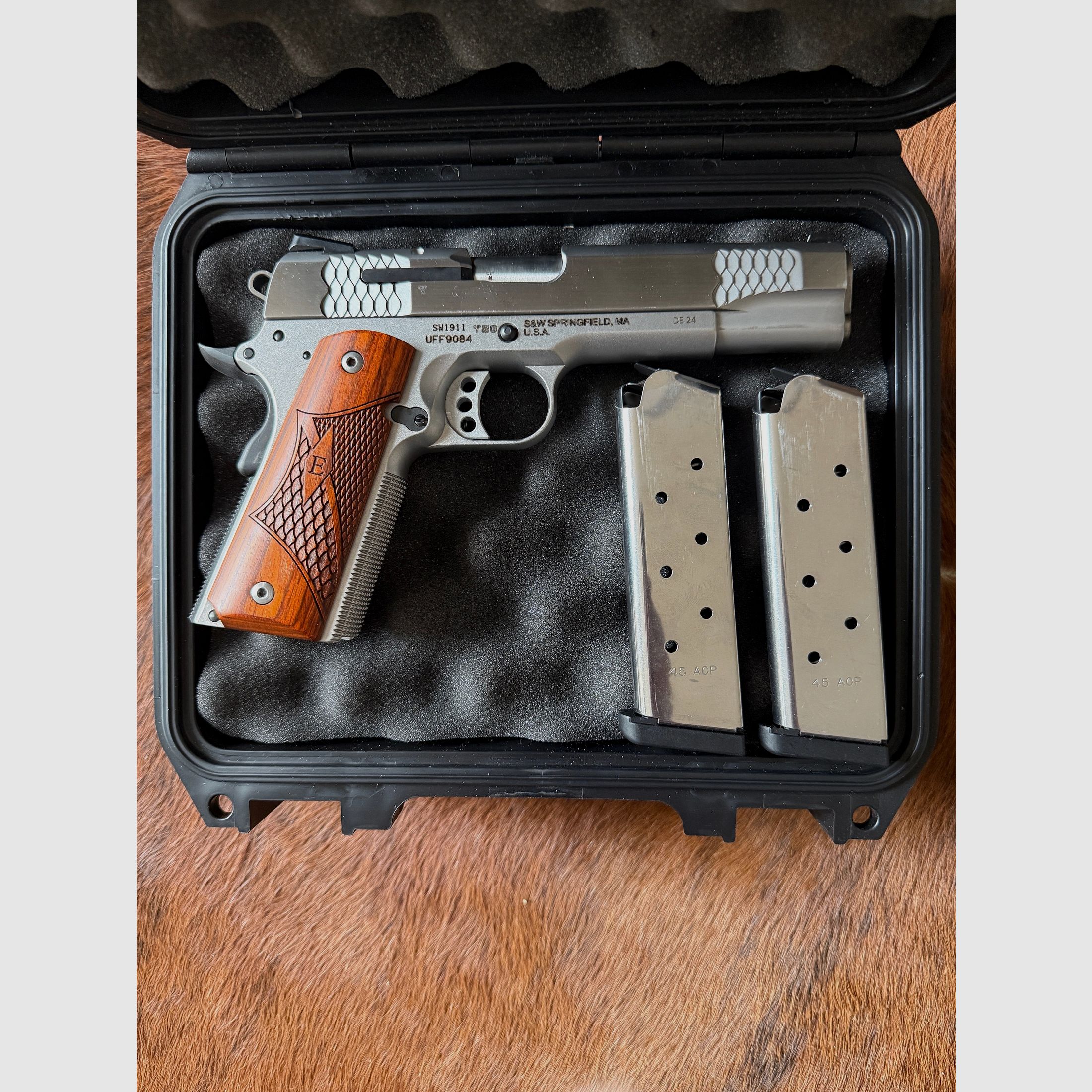 Smith & Wesson  ENHANCED SW1911