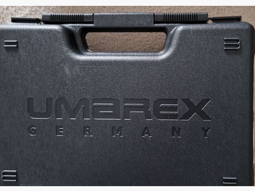 PPQ schreckschusspistool met geluiddemper