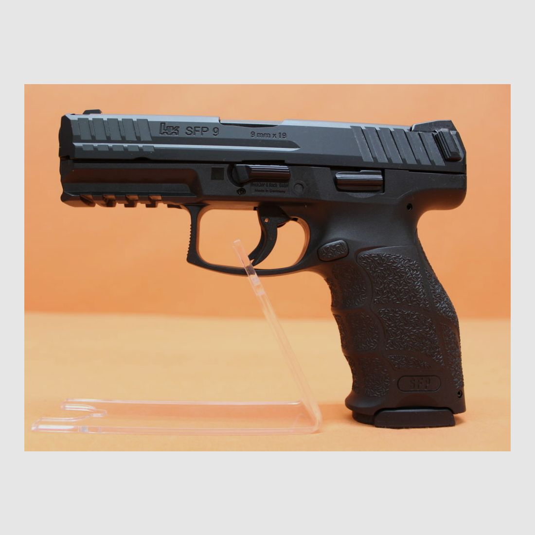 Heckler&Koch Ha.Pistolet 9mmLuger Heckler&Koch/H&K HK SFP9 (SF) 104mm Canon polygonal/ Bouton-poussoir (9mmPara/9x19), image 1 sur 3