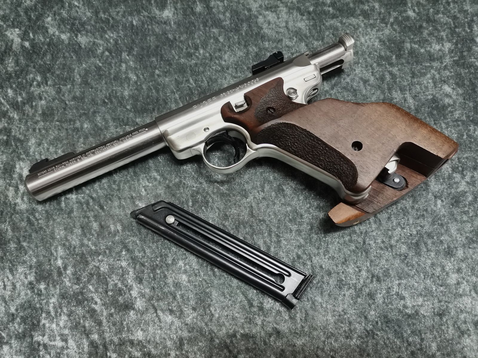 Ruger Mark II Target Matchpistole .22lr Sportpistole Stainless