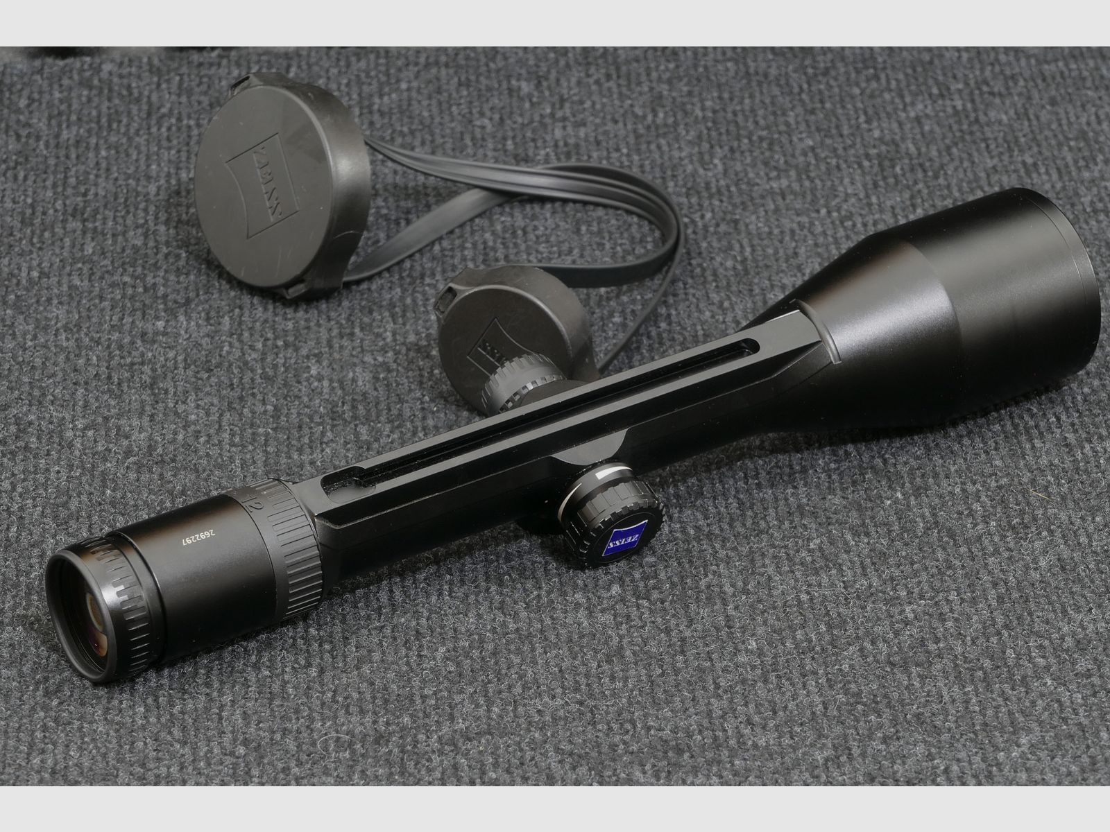 ZEISS Diavari VM 3–12x56 T* Abs. 60 – 1. BE, duży cyfrowy moduł podświetlenia, upgrade wykonany w październiku 2019 w Zeiss, myślistwo i sport, zdjęcie 3 z 8