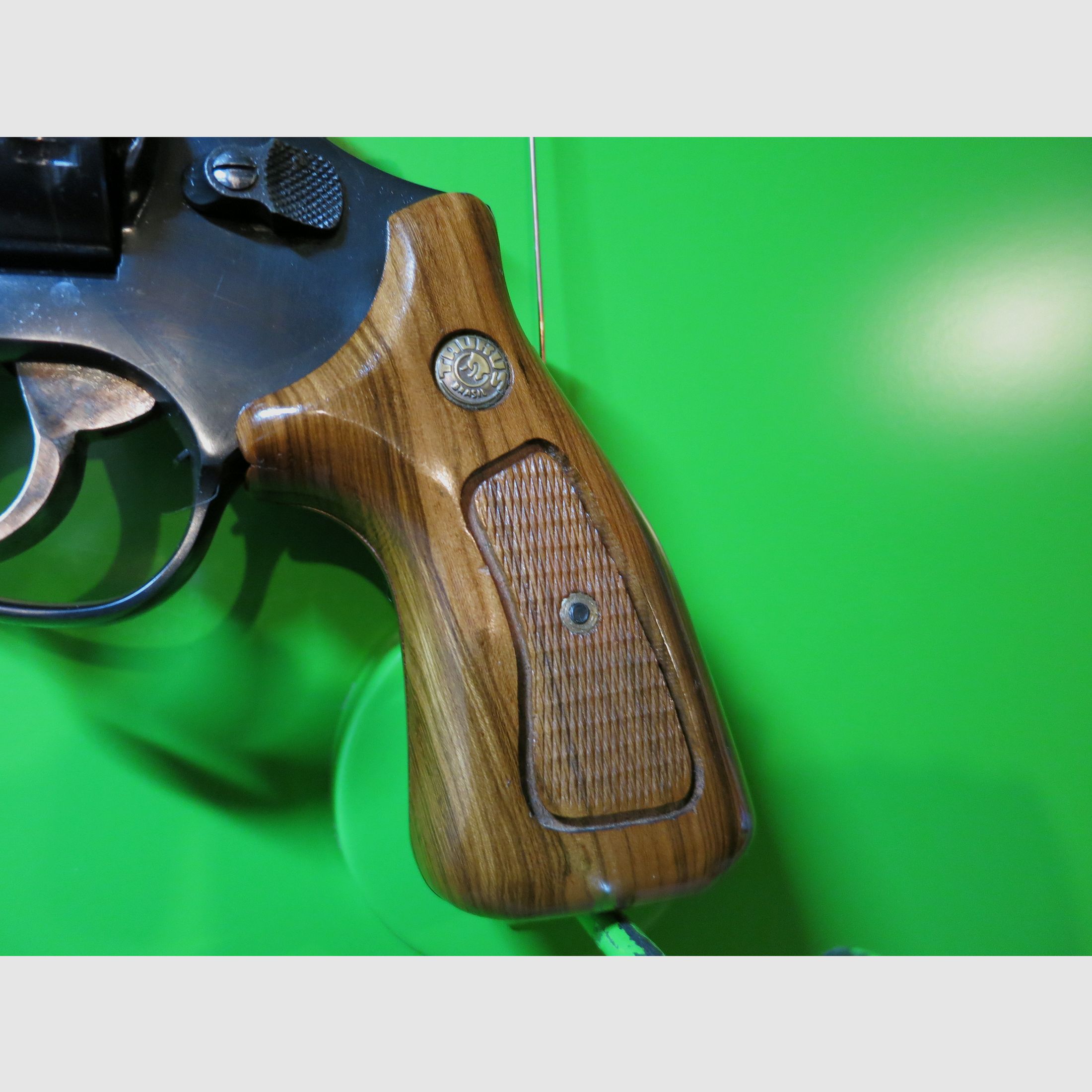 Revolver deportivo TAURUS Mod. 96, cal. .22lr, clon del S&W K-22 #27-