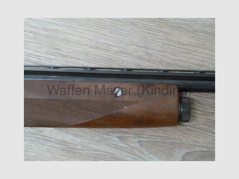 SKB self-loading shotgun