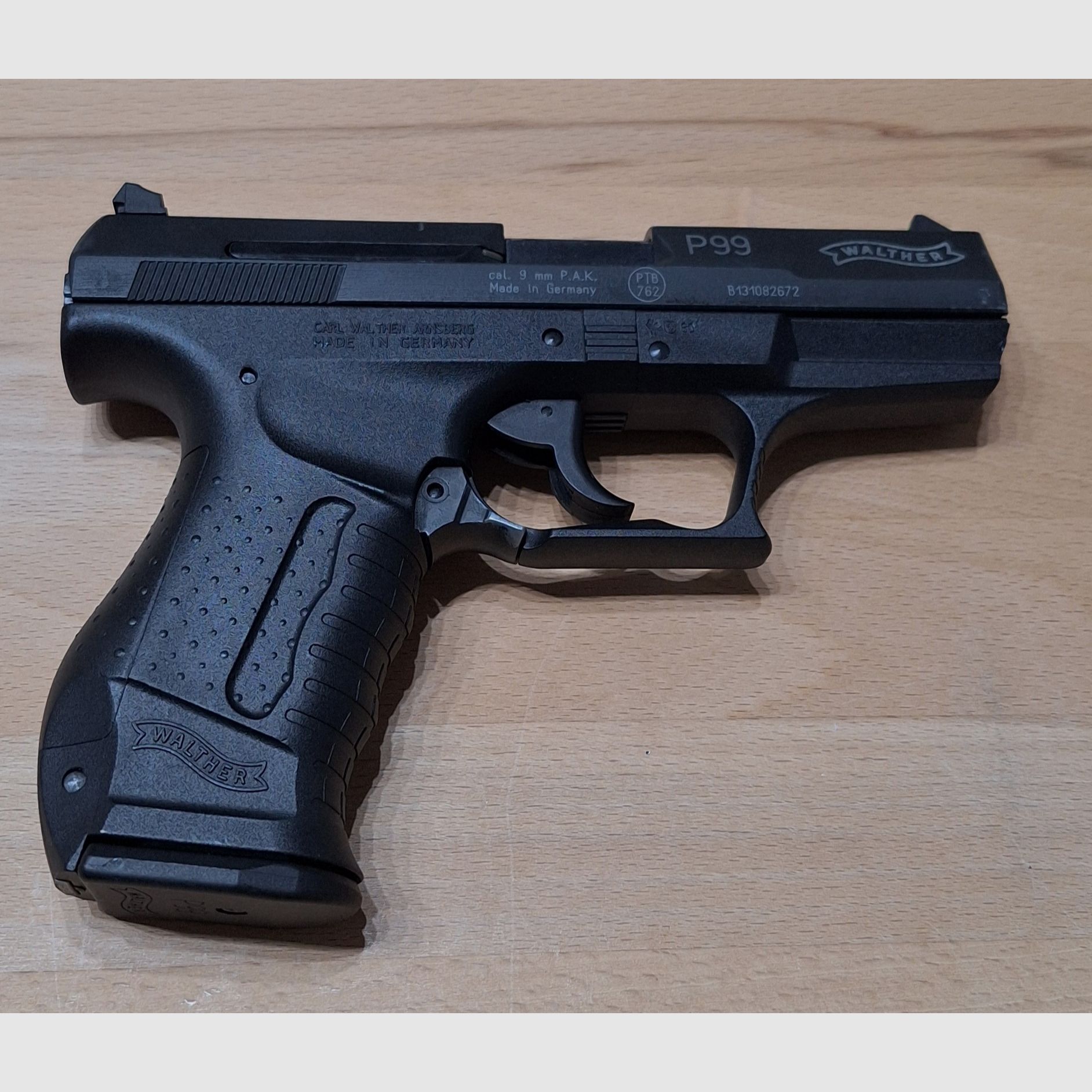 Walther P99 Schreckschuss PAK 9mm + 2 Magazine