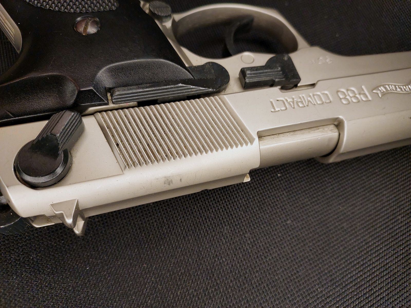 Walther P88-9 (P 88 Compact) Pistolet alarmowy 9mm P.A.K. Nikiel (PTB 764)