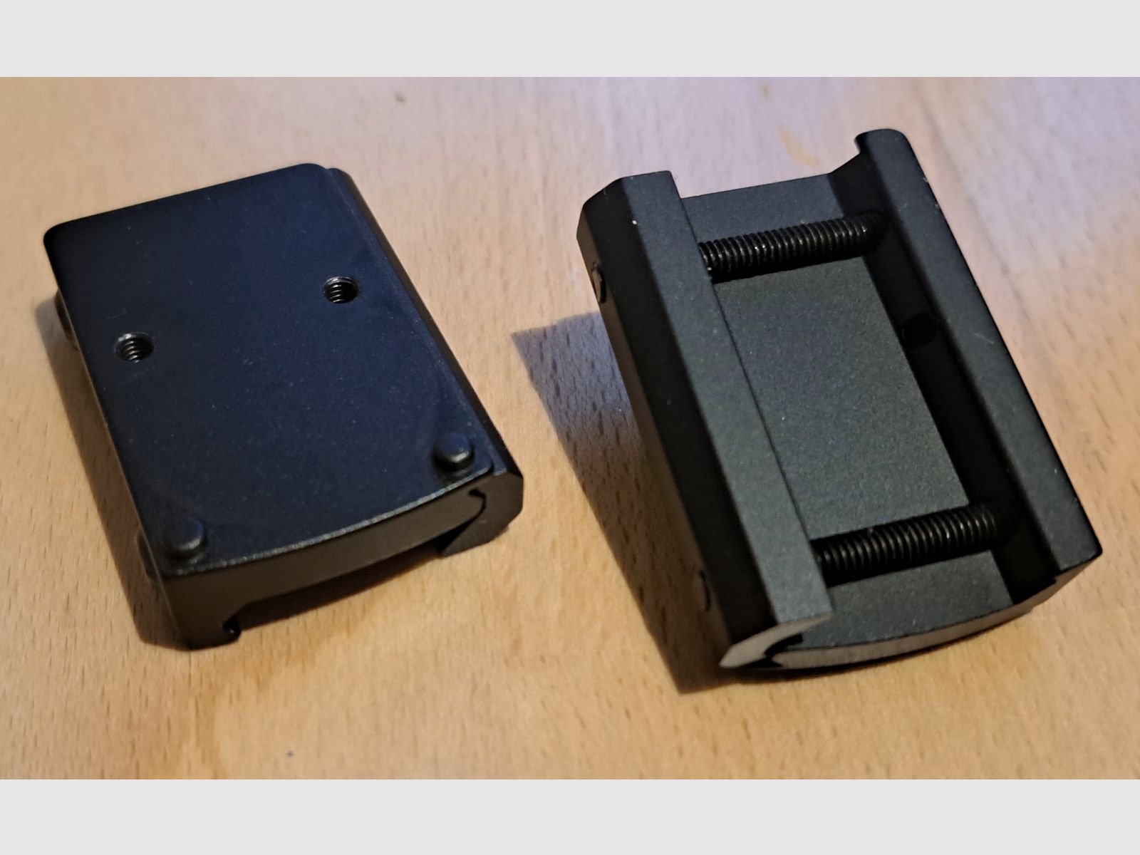 2x Red Dot Picatinny Montage